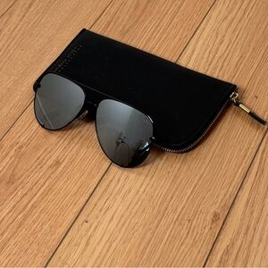 Mirror effect sunglasses